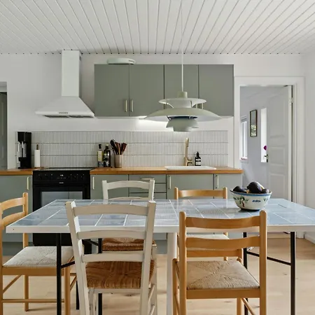 Modern Summer House Near Gudmindrup Сasa de vacaciones *