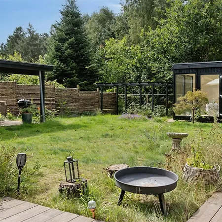 Сasa de vacaciones Modern Summer House Near Gudmindrup Højby