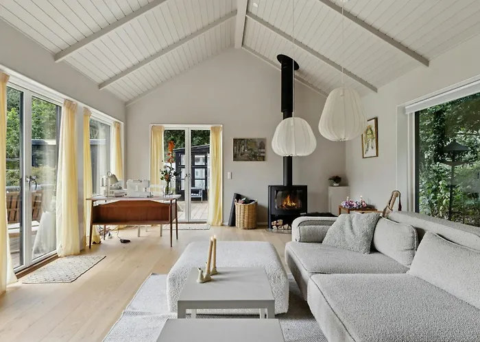 بيت للعطل Modern Summer House Near Gudmindrup *