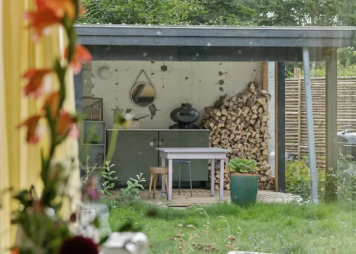 Modern Summer House Near Gudmindrup بيت للعطل