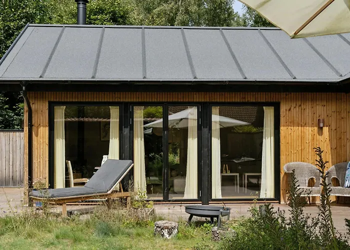 Modern Summer House Near Gudmindrup بيت للعطل