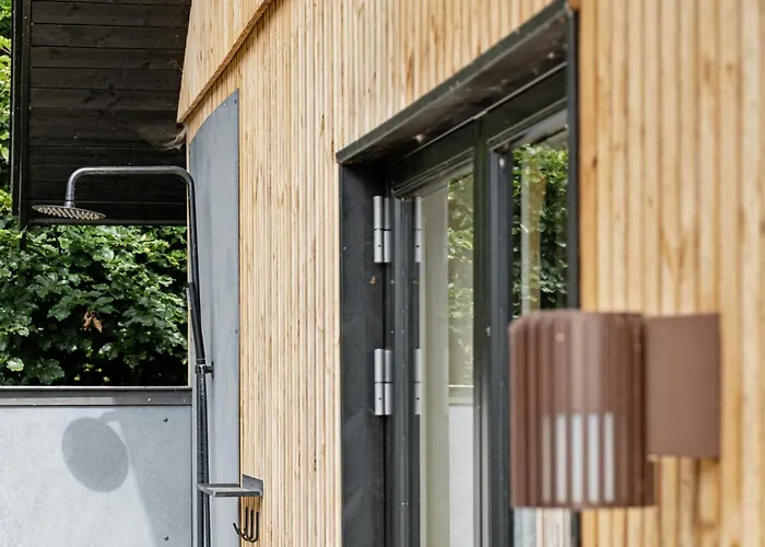Modern Summer House Near Gudmindrup بيت للعطل Højby