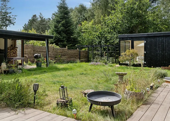 بيت للعطل Modern Summer House Near Gudmindrup Højby